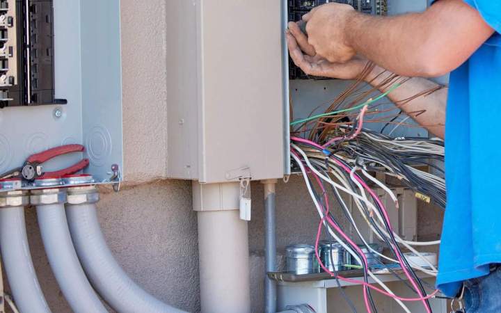 Travaux électriques Dollard-des-Ormeaux