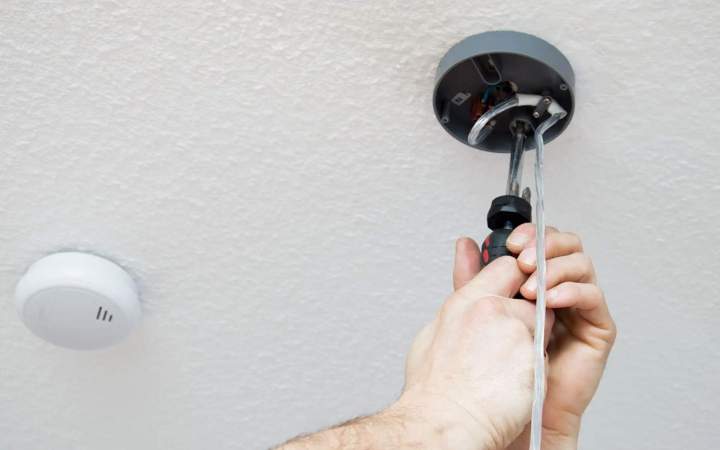 Pose système de surveillance Dollard-des-Ormeaux